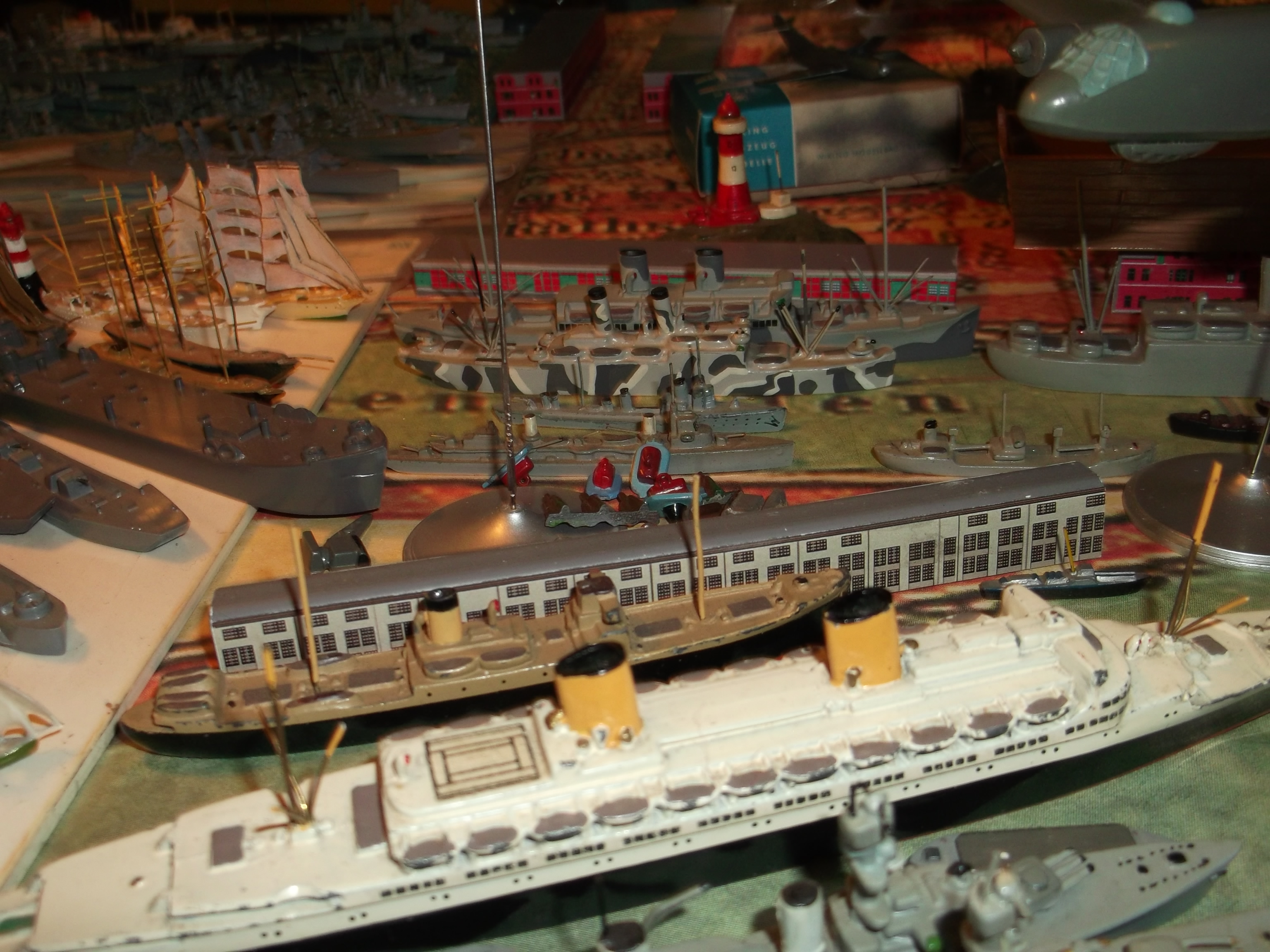 Passagierschiff "New Amsterdam" in meinem Modell-Hafen